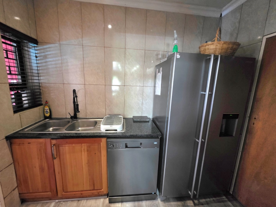 5 Bedroom Property for Sale in Morelig Free State